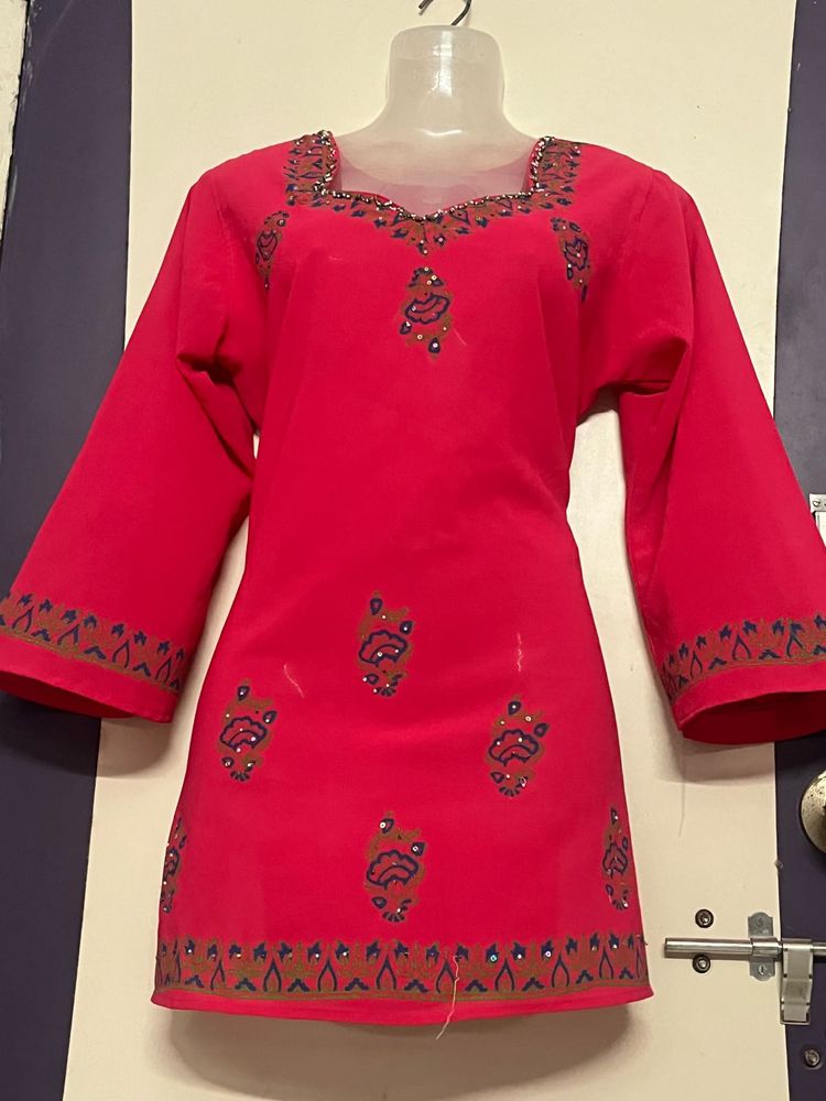 Thin Pinterest Festive Fair Rose Short Kurti💕