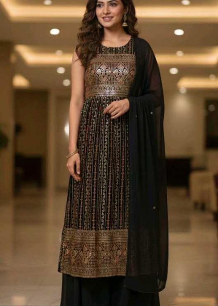 Black &amp; Gold  nayra Set