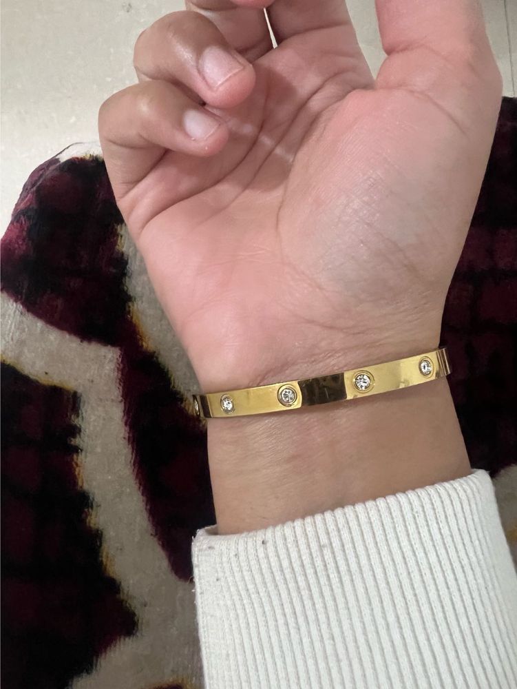 Gold Bangle Bracelet with Diamonds