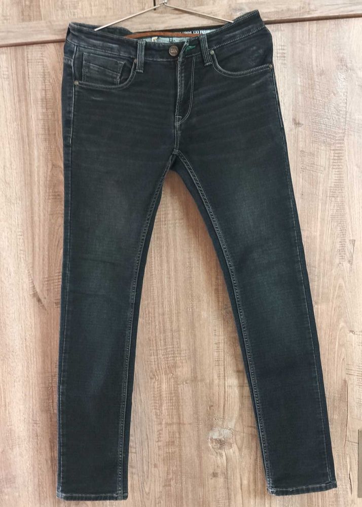 DARK WASH DENIM JEANS