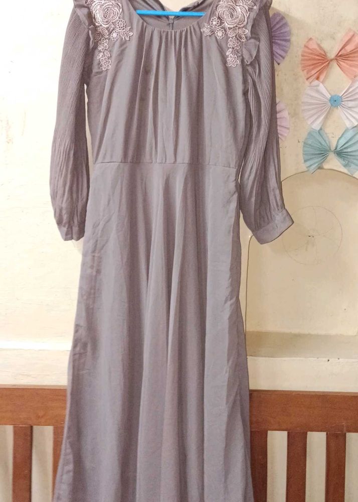 🍂Elegant brown  Floral Embroidered Dress🍂