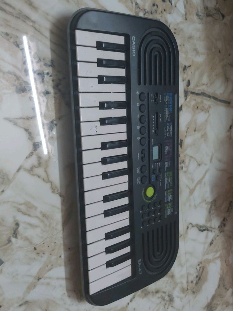 Casio SA-47 Piano Need Little Bit Of Repair Bcz Battery Potion Is Rusted.