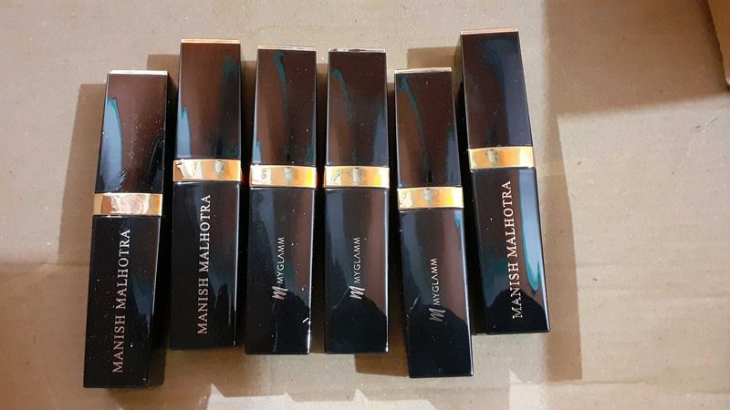 10 BRAND NEW ( 4 MYGLAMM 6MANISH MALHOTRA LIPSTICK