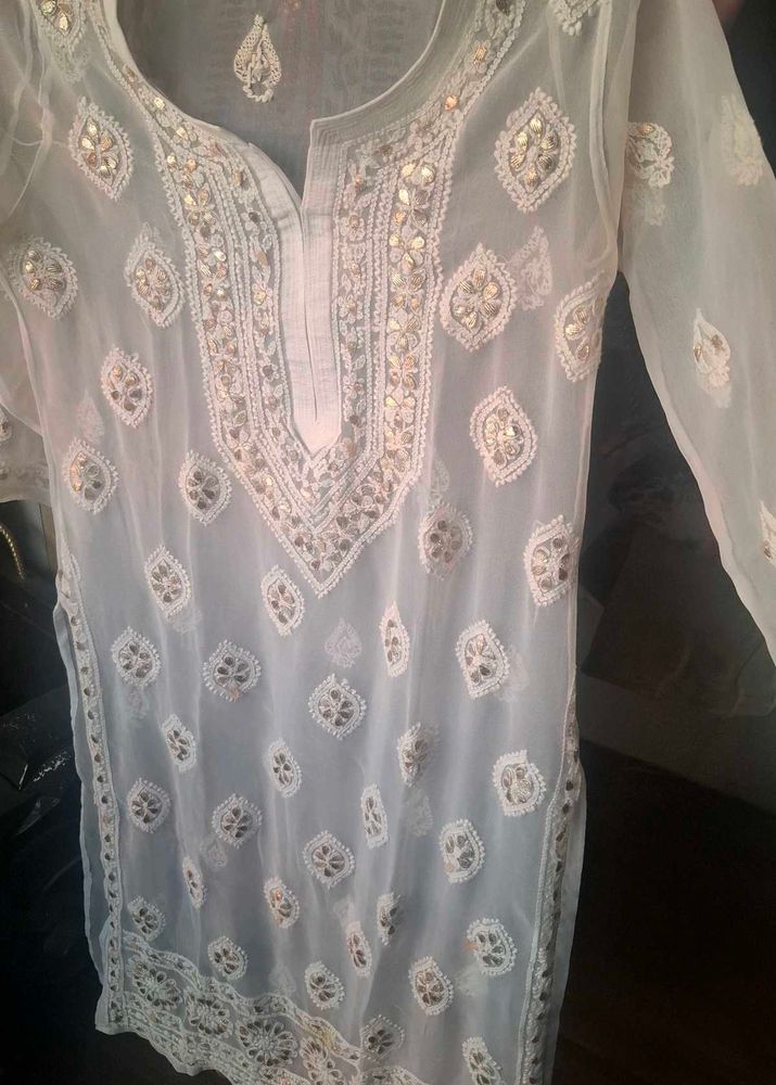 White chikankari / lucknowi Kurta