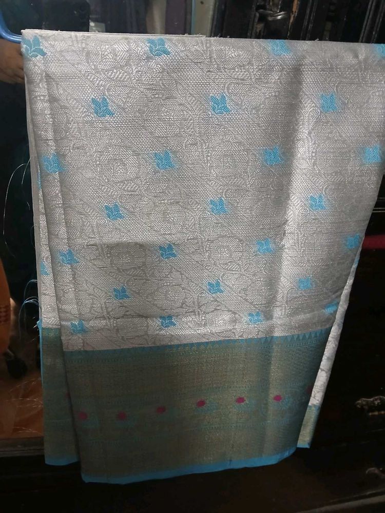 Elegant Saree And Contrast Blouse  Pink