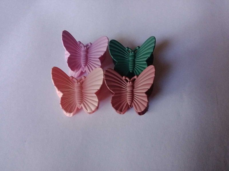 Butterfly Hair Clips Set Of 4