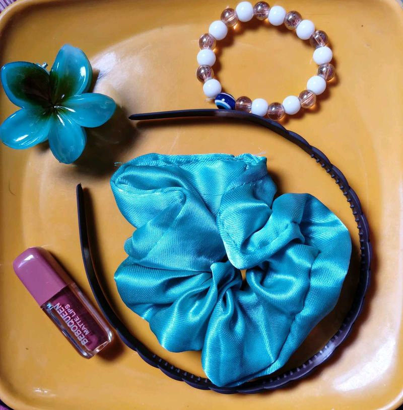 Hair Accessories &amp; Lipstick