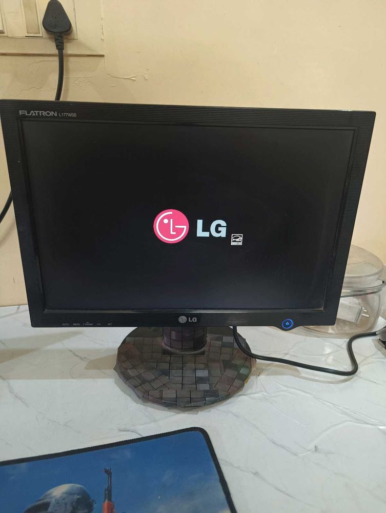 LG Monitor 17 Inch