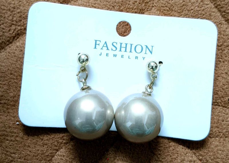 Pearl Drop Earrings