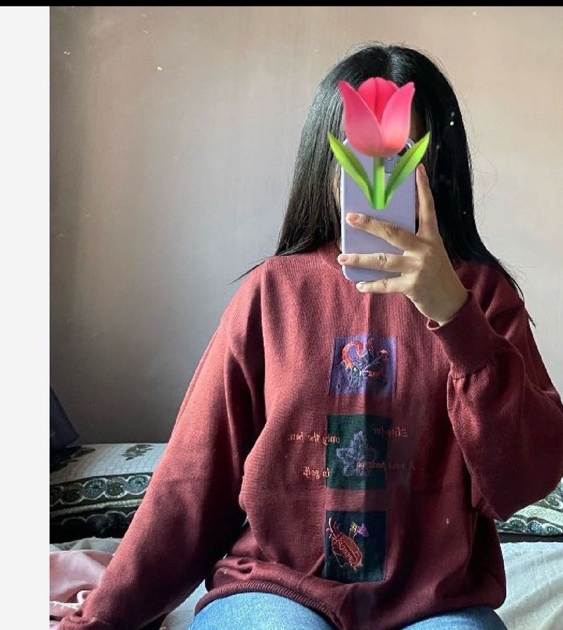 Maroon Embroidered Sweatshirt