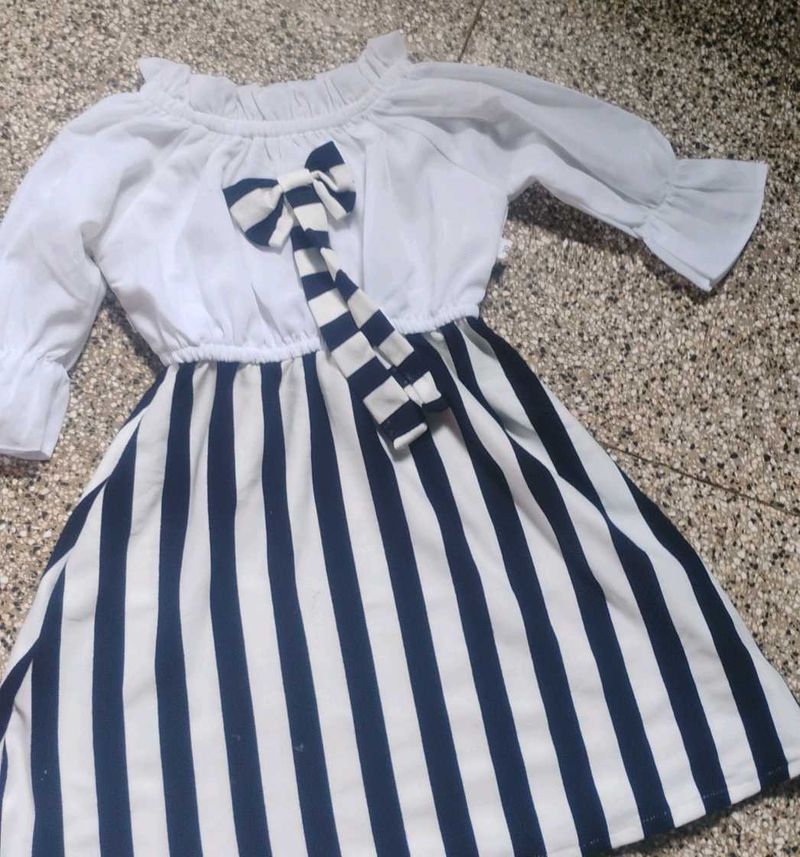 Cute Girls&#39; Striped Dress