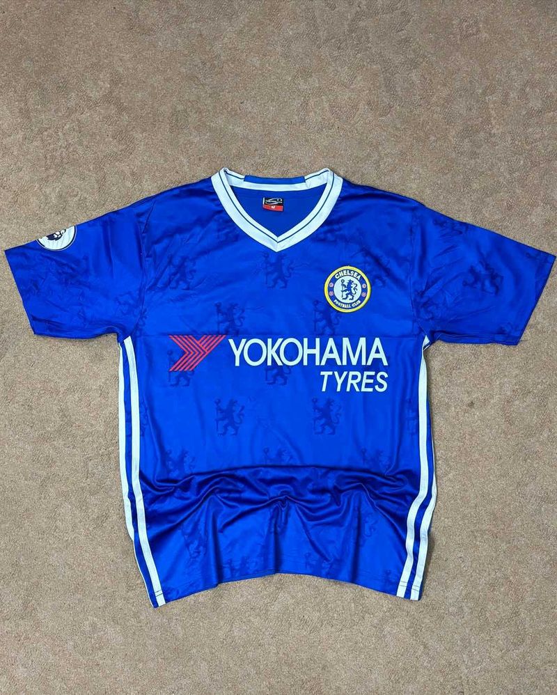 Vintage Chelsea Football Jersey 💙