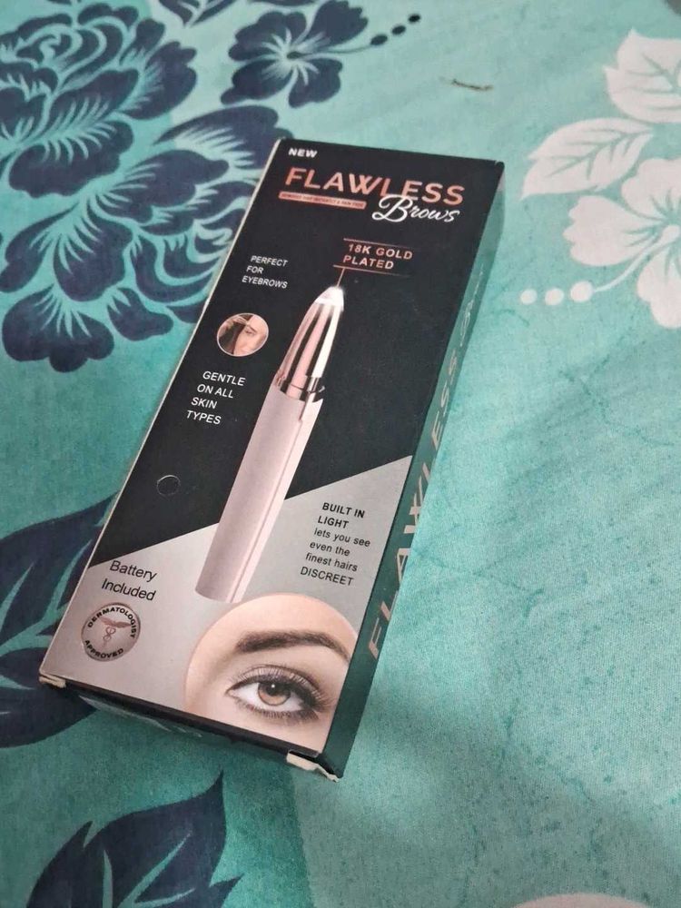 Eyebrows Razor