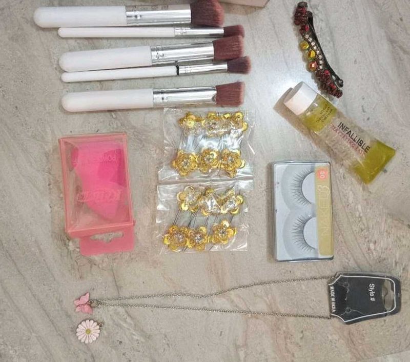 Makeup &amp; Hair Accessories Bundle