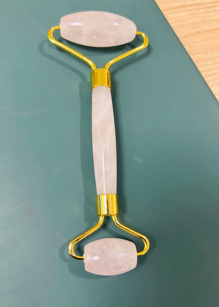 Rose Quartz Facial Roller