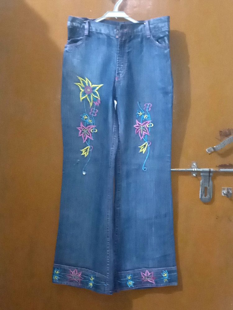 Girl&#39;s Jeans