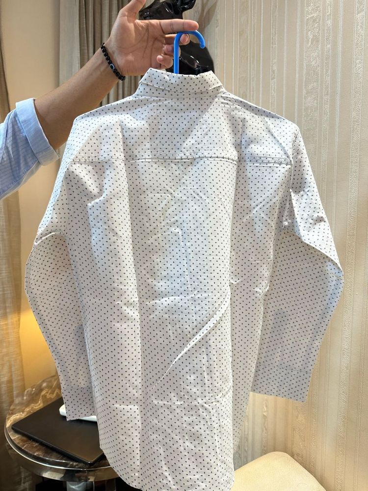 Men&#39;s Polka Dot Button-Down Shirt