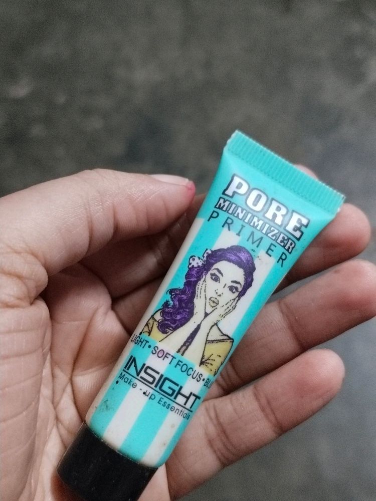 Insight Pore Minimizer