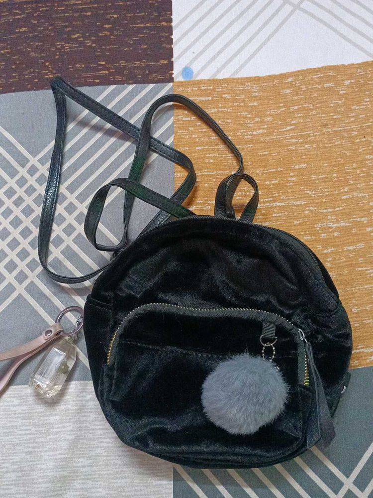 Black Backpack 🖤