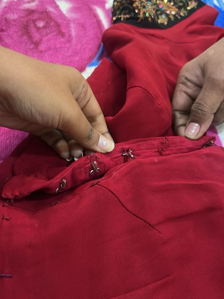 red saree with blouse