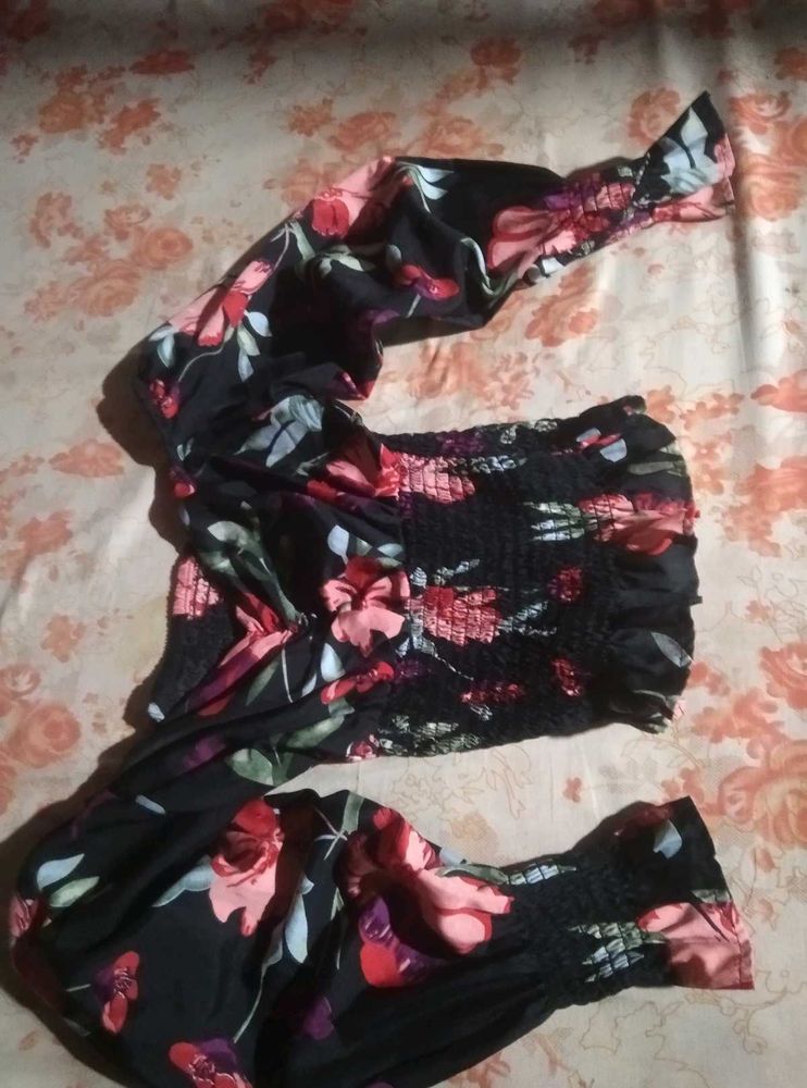 Floral Print Smocked Top