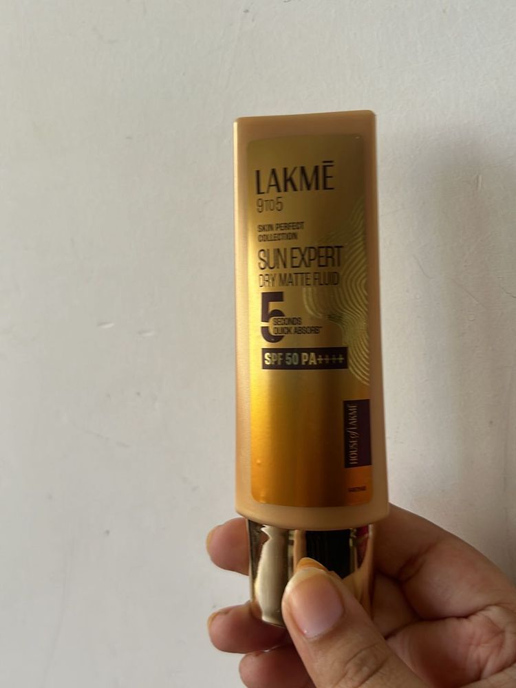 Lakme Sun Expert