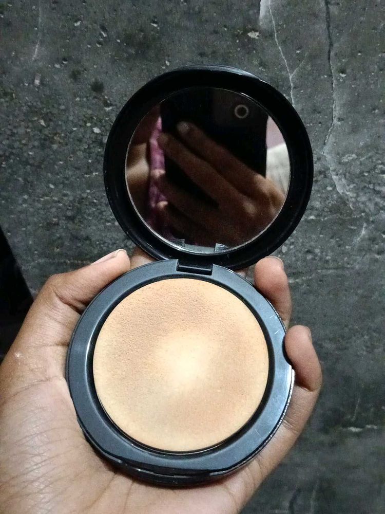 Used Compact Powder