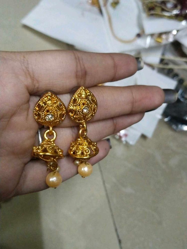 Golden Jhumka Earrings Necklace Set