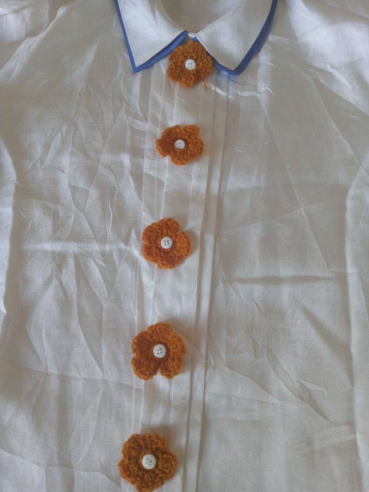 Crochet flower button and  scrunchie