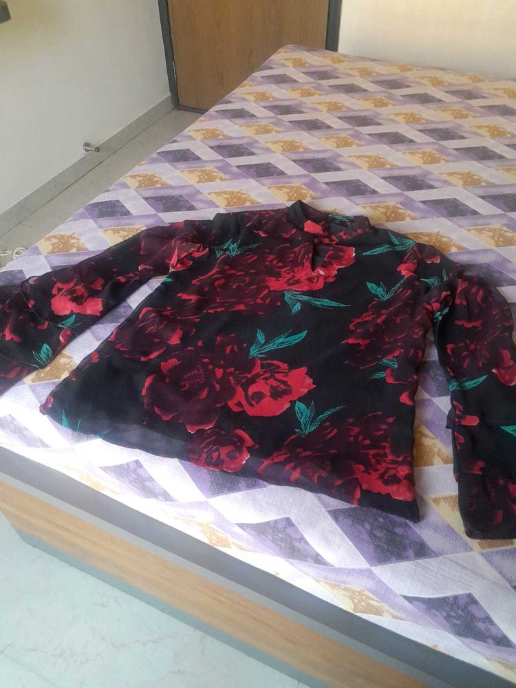 Floral Print Long Sleeve Top