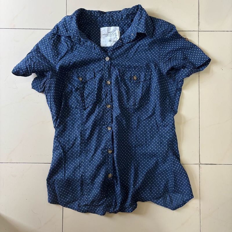 H&amp;M Fitted Polka Dot Shirt