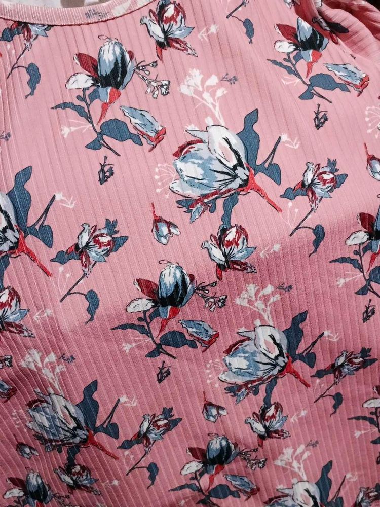 Floral Print Top - Casual &amp; Stylish