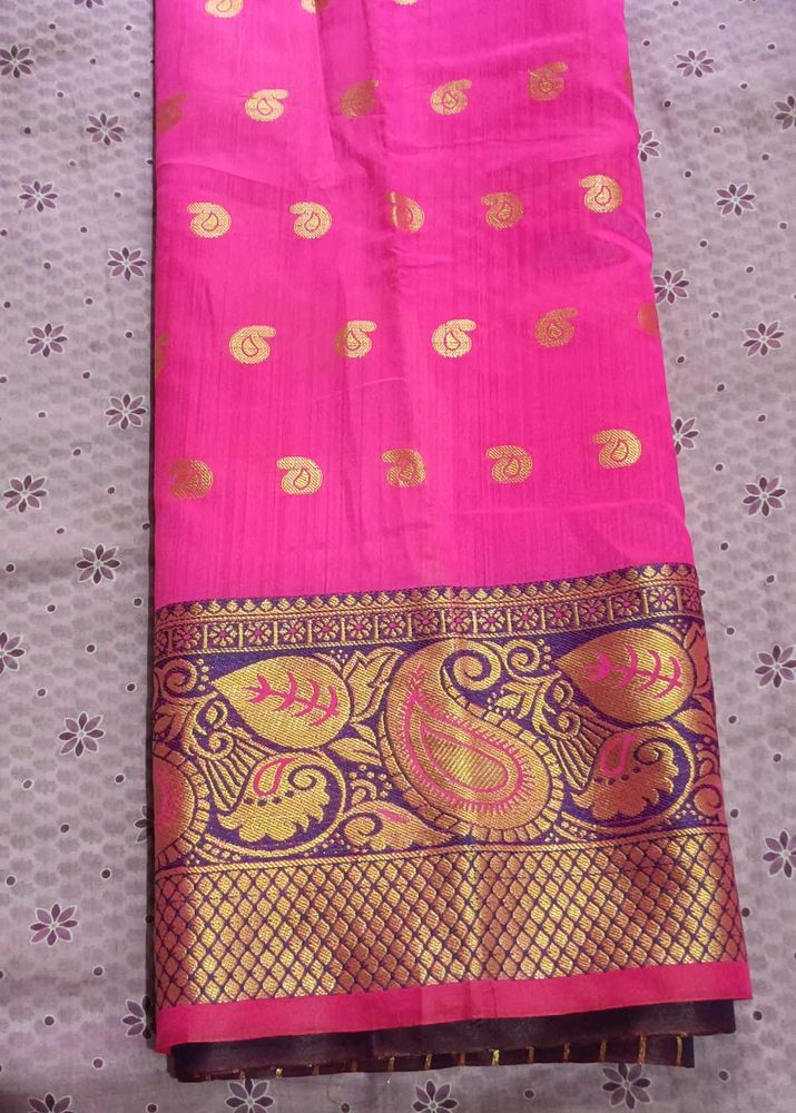 S8 Pink Saree with Gold Design Atteched Blouse