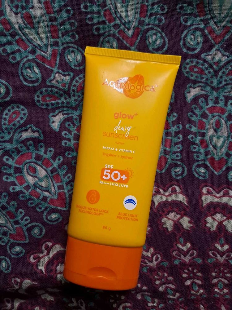 Aqualogica Glow Dewy Sunscreen SPF PA with APF