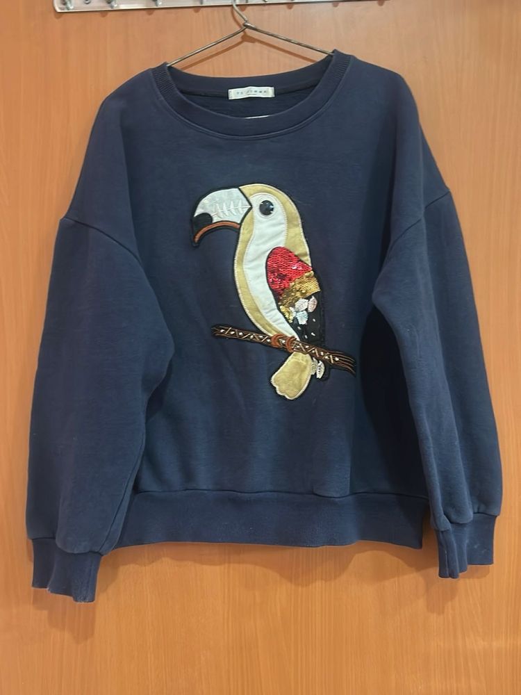 Toucan Embroidered Sweatshirt fit upto xxl at just