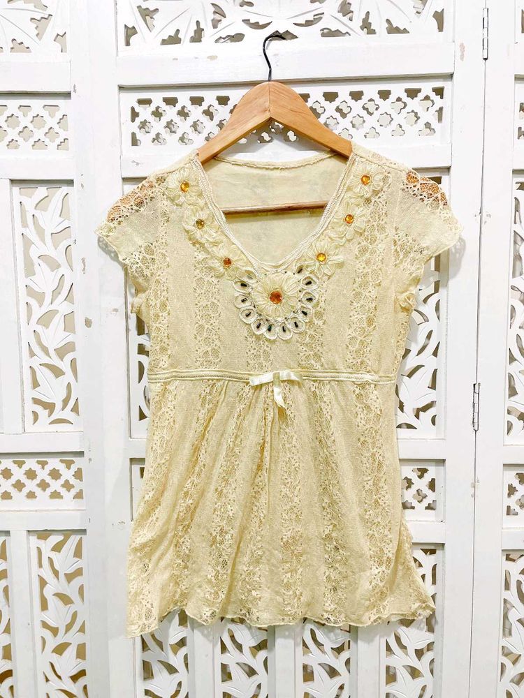 Vintage Inspired Lace Peplum Top D