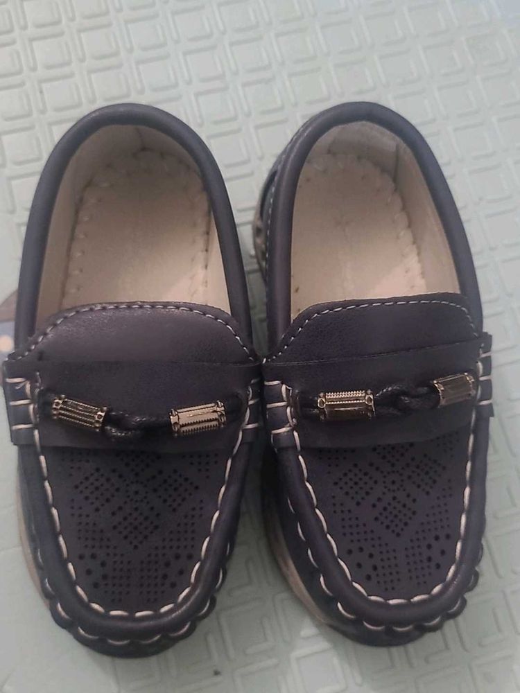 Brand New cutewalk babyhug Boys Navy Blue Loafers