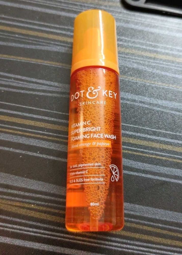 Dot &amp; Key Vitamin C Face Wash