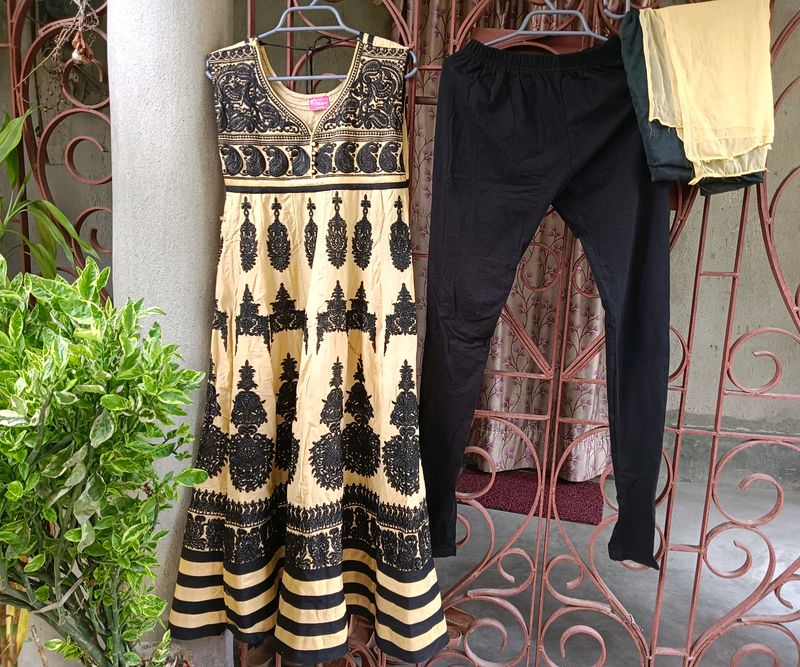 Embroidred Flared Anarkali Churidar Dupata Set🖤💛