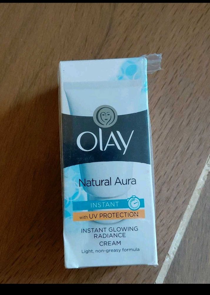 Olay Natural Aura Cream