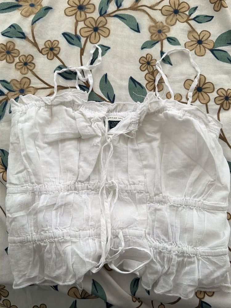 American eagle trendy white top