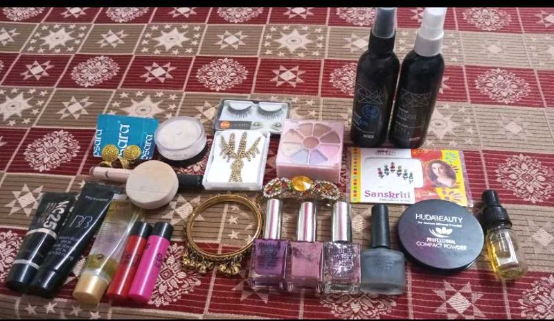 Makeup &amp; Jewelry Bundle