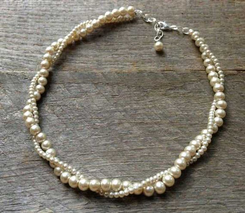 Handcrafted Pearl Necklace