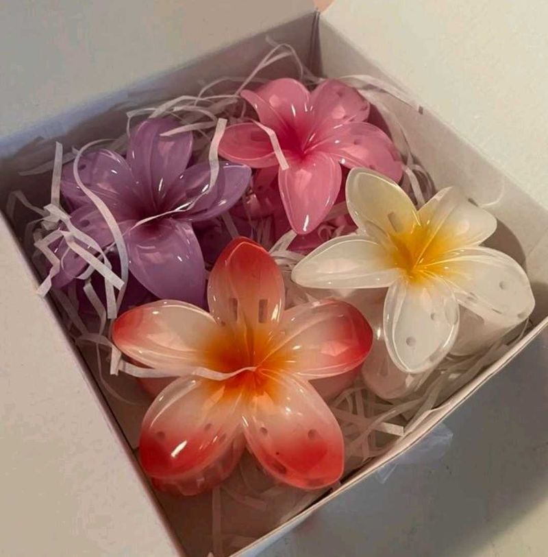 4 Pack Flower Clutcher Hamper