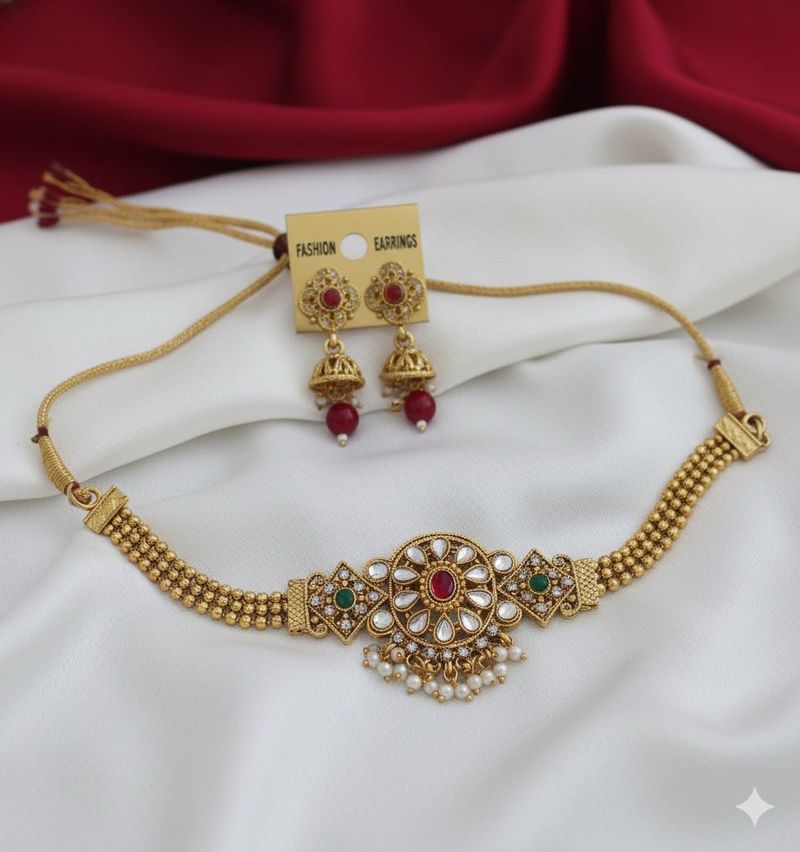 Necklace &amp; Earring Set