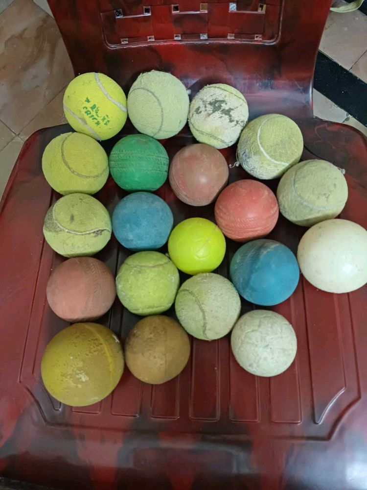 20 Assorted Balls