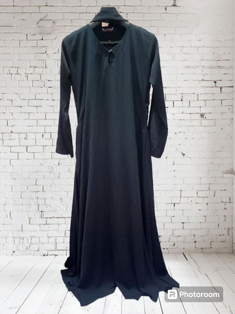 Plain Black Burkha with dupatta for women