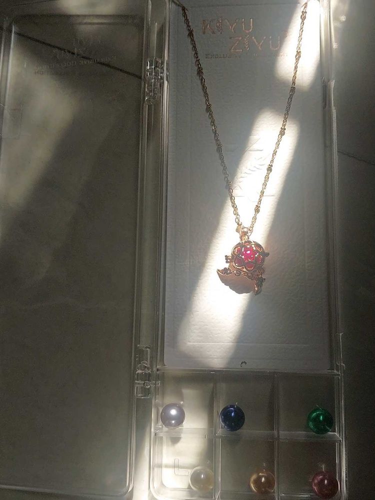 Neck Piece