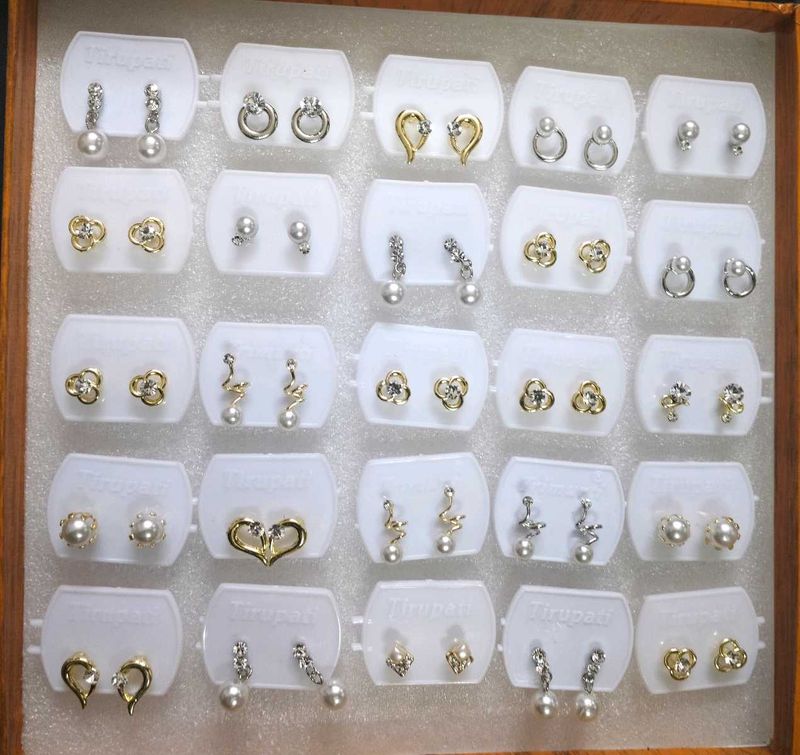 COMBO OF STUDS EARRINGS