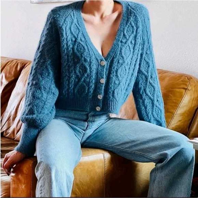 Shein Cable Knit Cropped Cardigan 💙